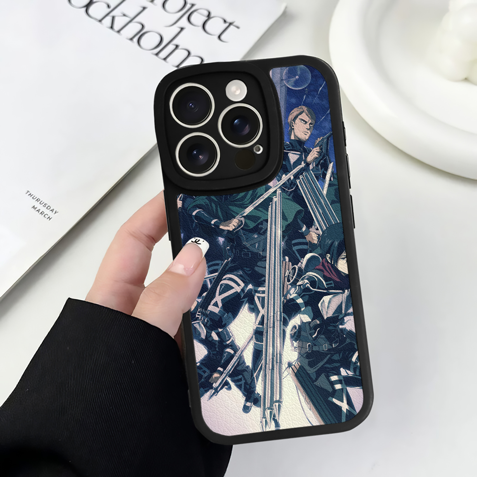 （画像用） 進撃の巨人 Attack on Titan 【iPhone 16シリーズ対応】シリコンスマホケース（レザー調） 材質：シリコン